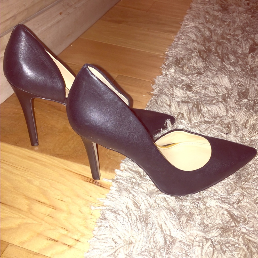 Jessica Simpson Black pumps